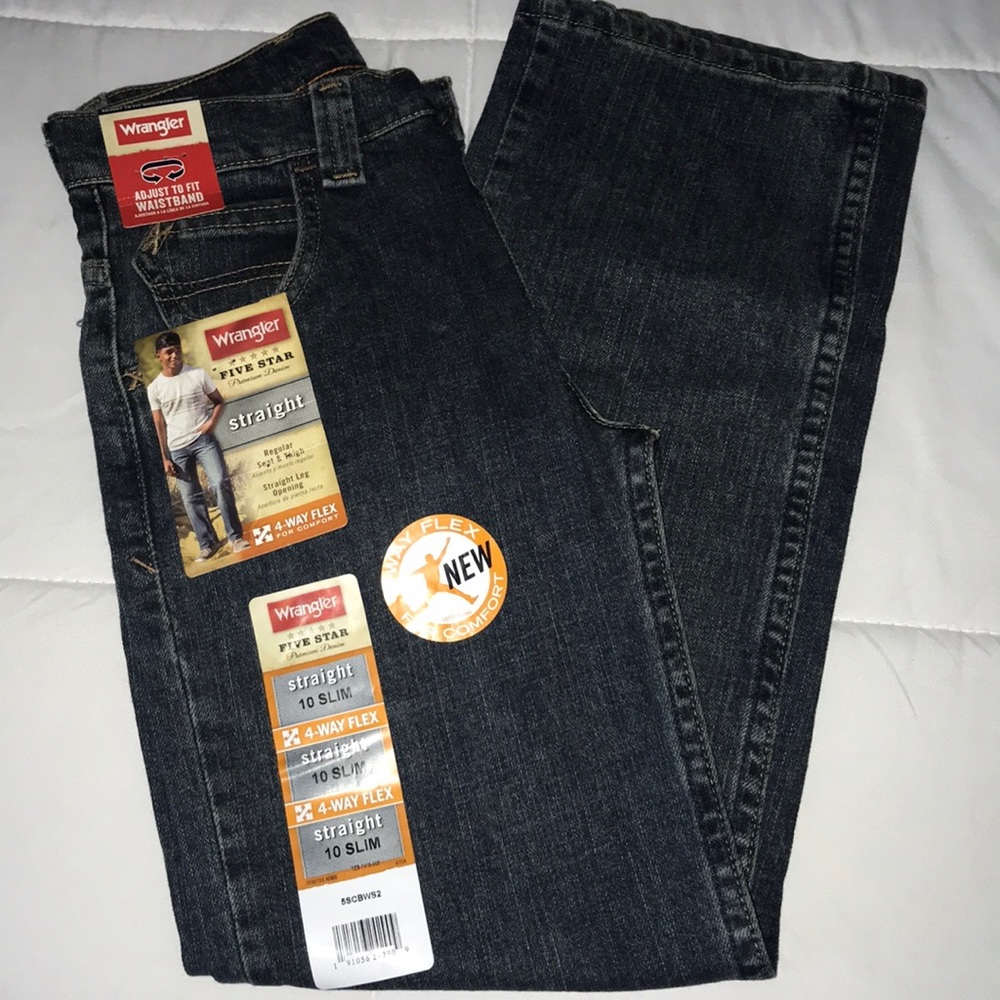 Boys NWT Wrangler jeans